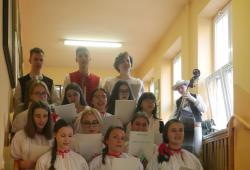 chorzysci-w-strojach-goralskich.JPG