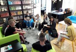 biblioteka-1.jpg